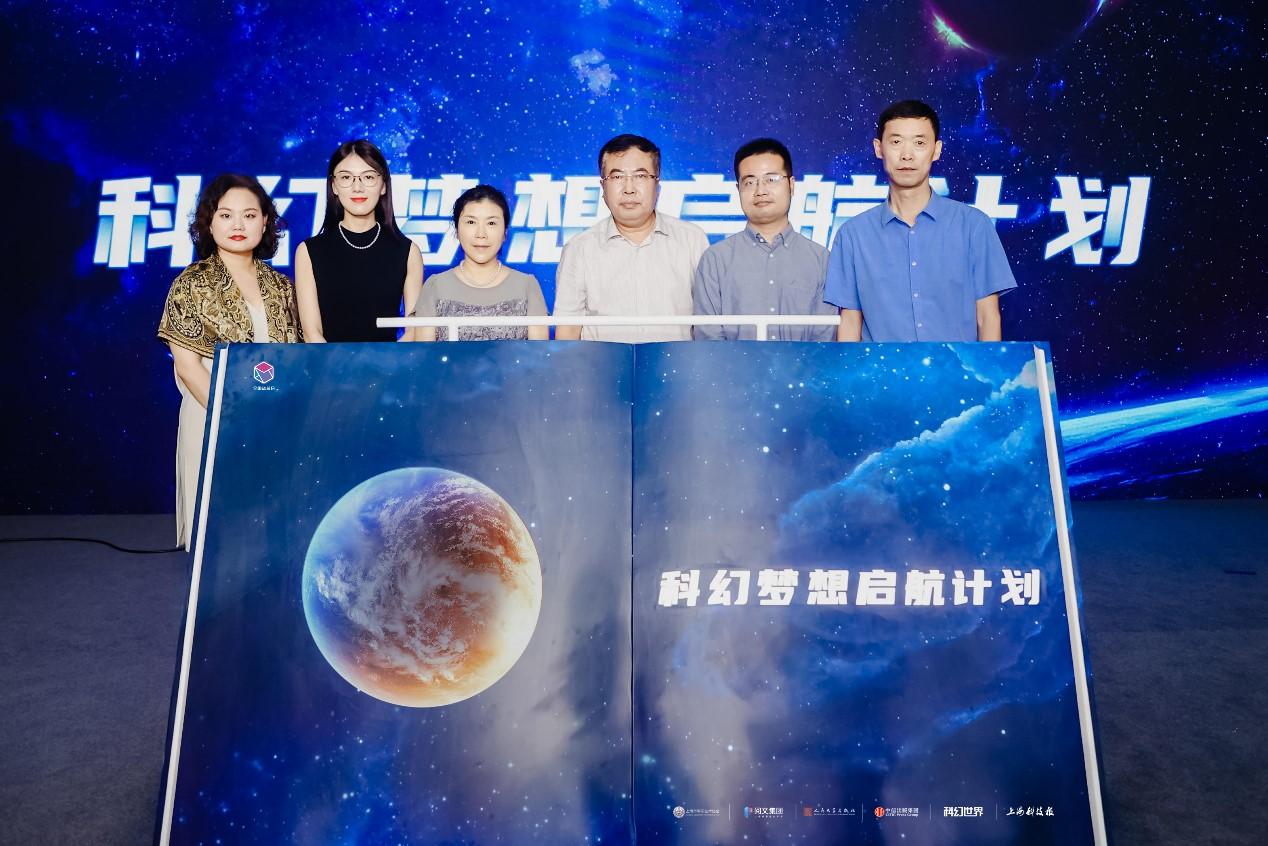 2035年，香港新篇章的璀璨启航今天香港会开什么号