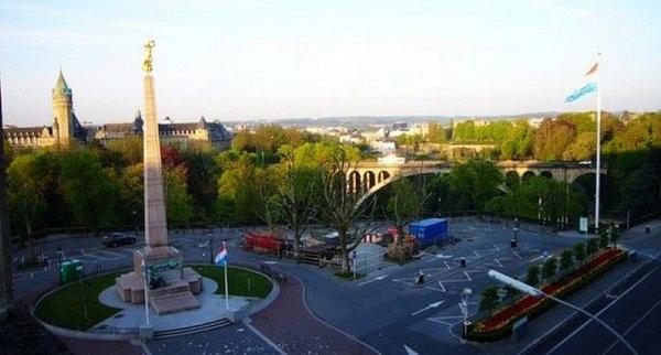 数字3的神秘含义，宇宙、生命与和谐的桥梁数字含义爱情1-1000