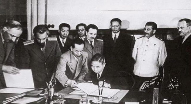 1962年,中苏蜜月期的转折点—记莫斯科会晤11月16日莫斯科会晤视频