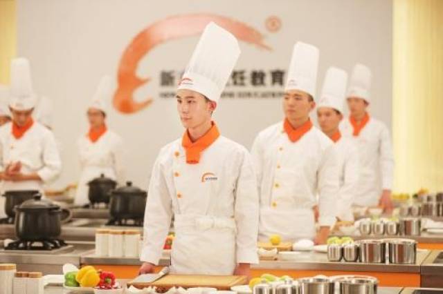 云南快乐厨师商业管理有限公司，打造餐饮新生态的味觉引擎昆明快乐厨师加盟好吗